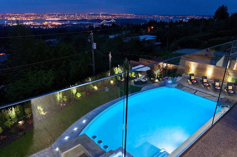 West Vancouver Waterfront Homes