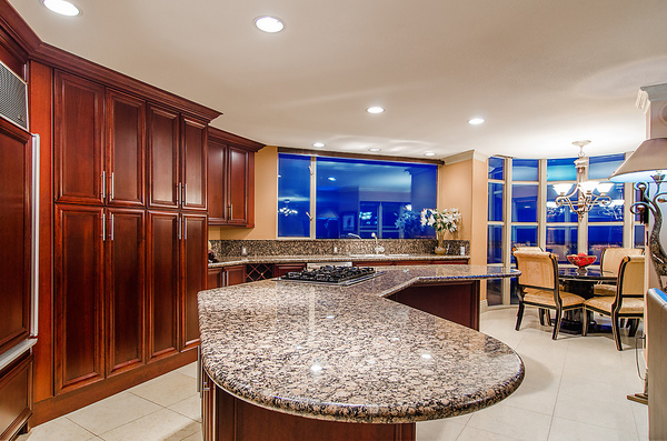 West Vancouver Homes