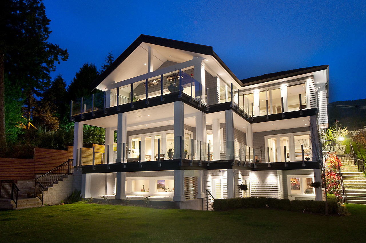 West Vancouver Water Front Homes