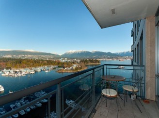 West Vancouver Water Front Homes