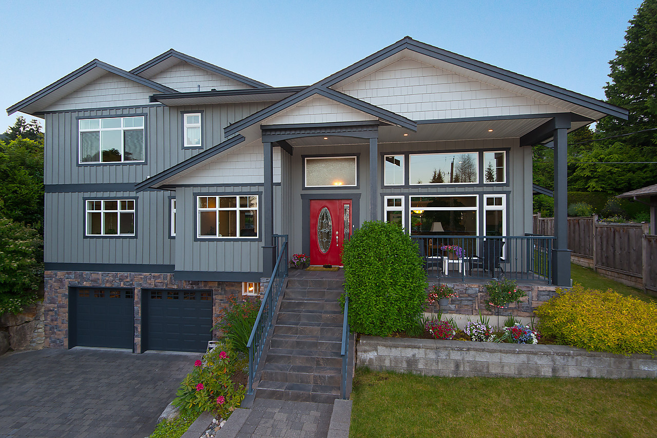 West Vancouver Water Front Homes