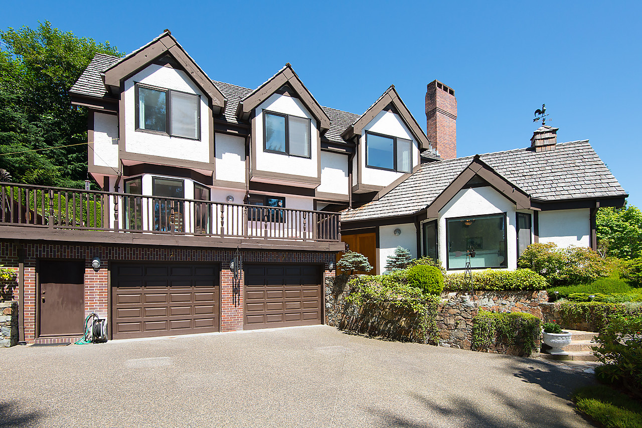 West Vancouver Waterfront Homes