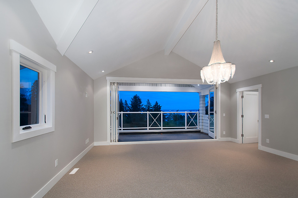 West Vancouver Water Front Homes