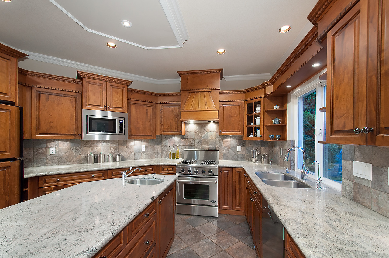 West Vancouver Waterfront Homes