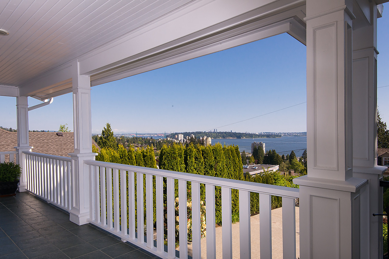West Vancouver Homes