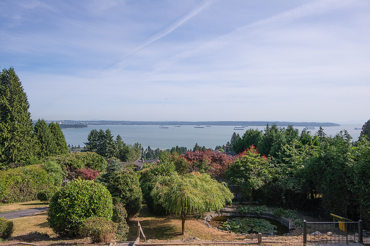 West Vancouver Waterfront Homes