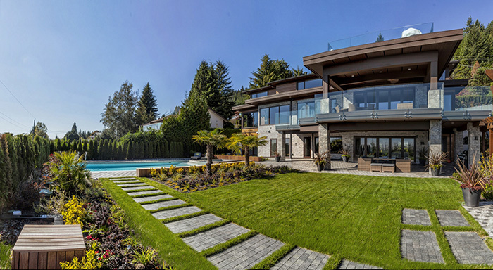 West Vancouver Waterfront Homes