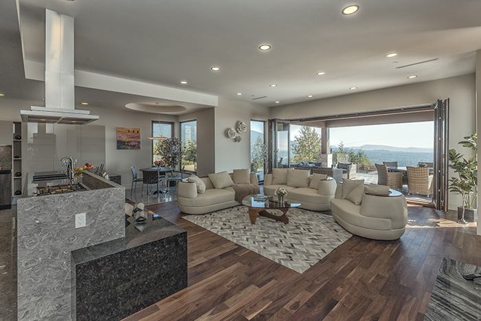 West Vancouver Waterfront Homes