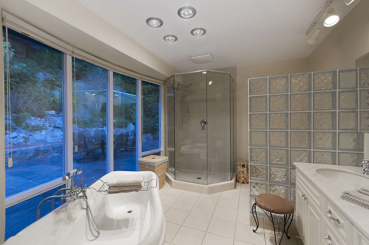 West Vancouver Homes for Sale