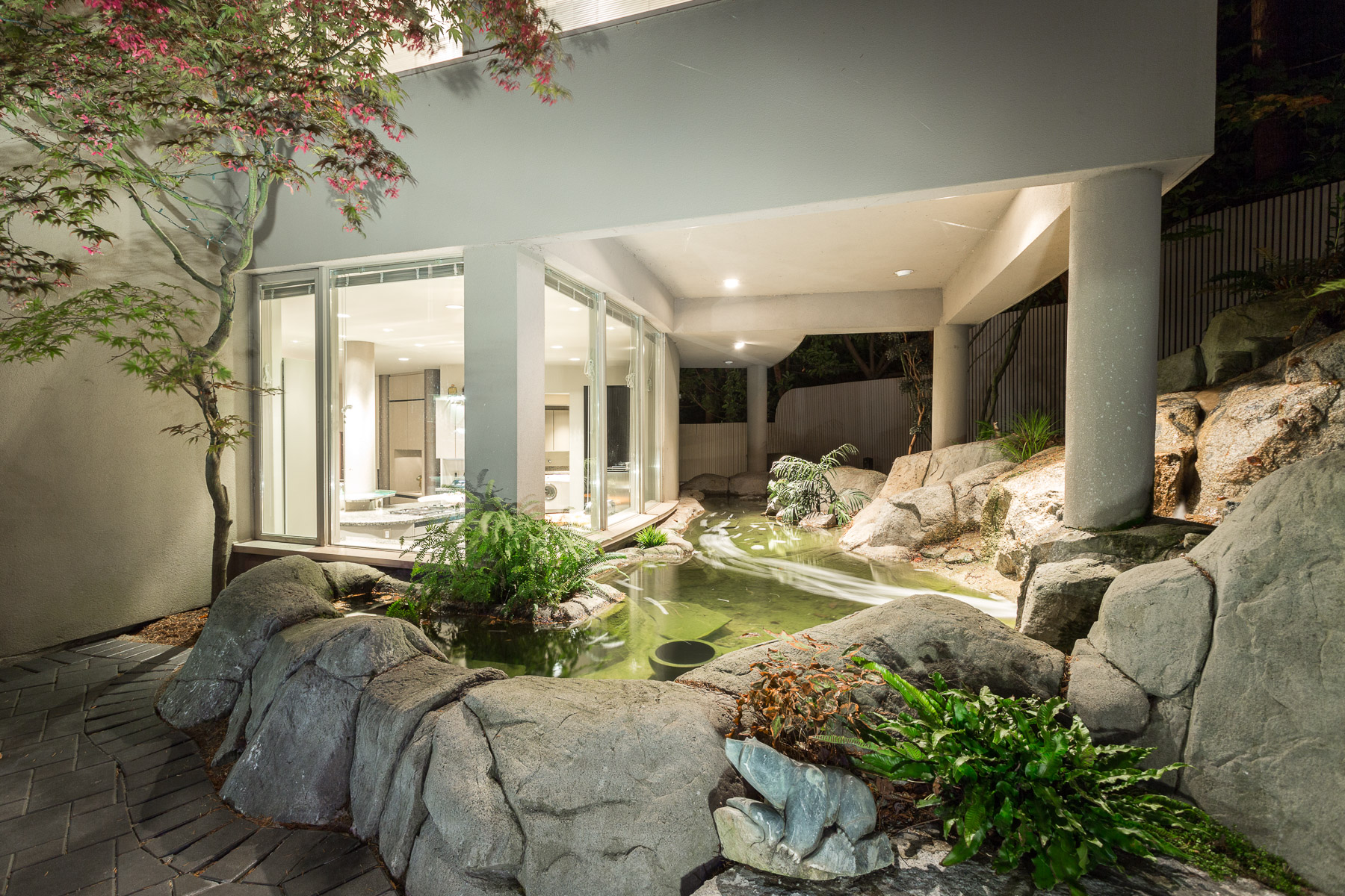 West Vancouver Water Front Homes