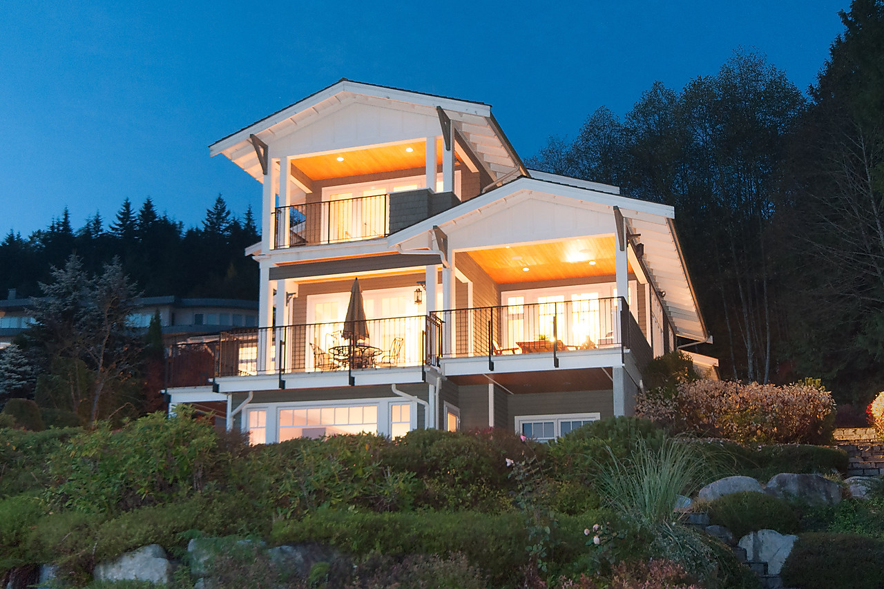 West Vancouver Water Front Homes