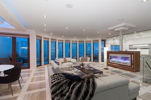West Vancouver Homes