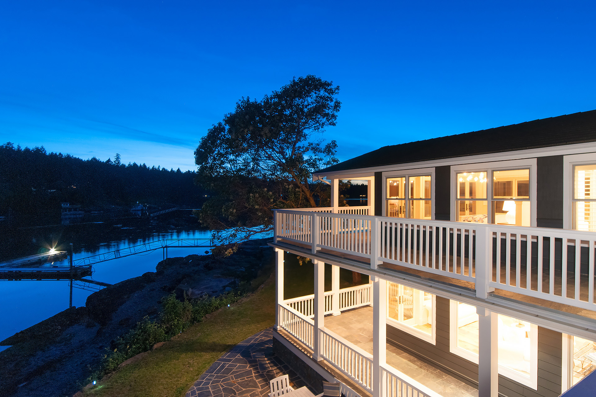 West Vancouver Waterfront Homes