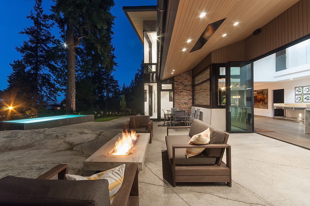 West Vancouver Water Front Homes