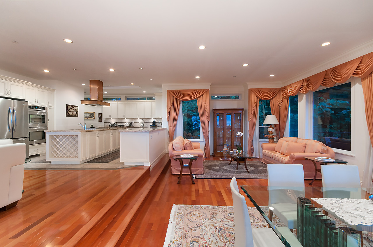 West Vancouver Waterfront Homes
