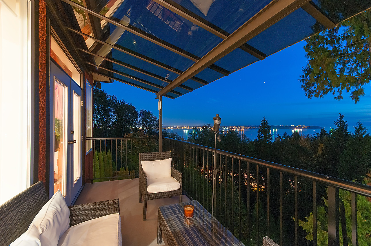 West Vancouver Waterfront Homes