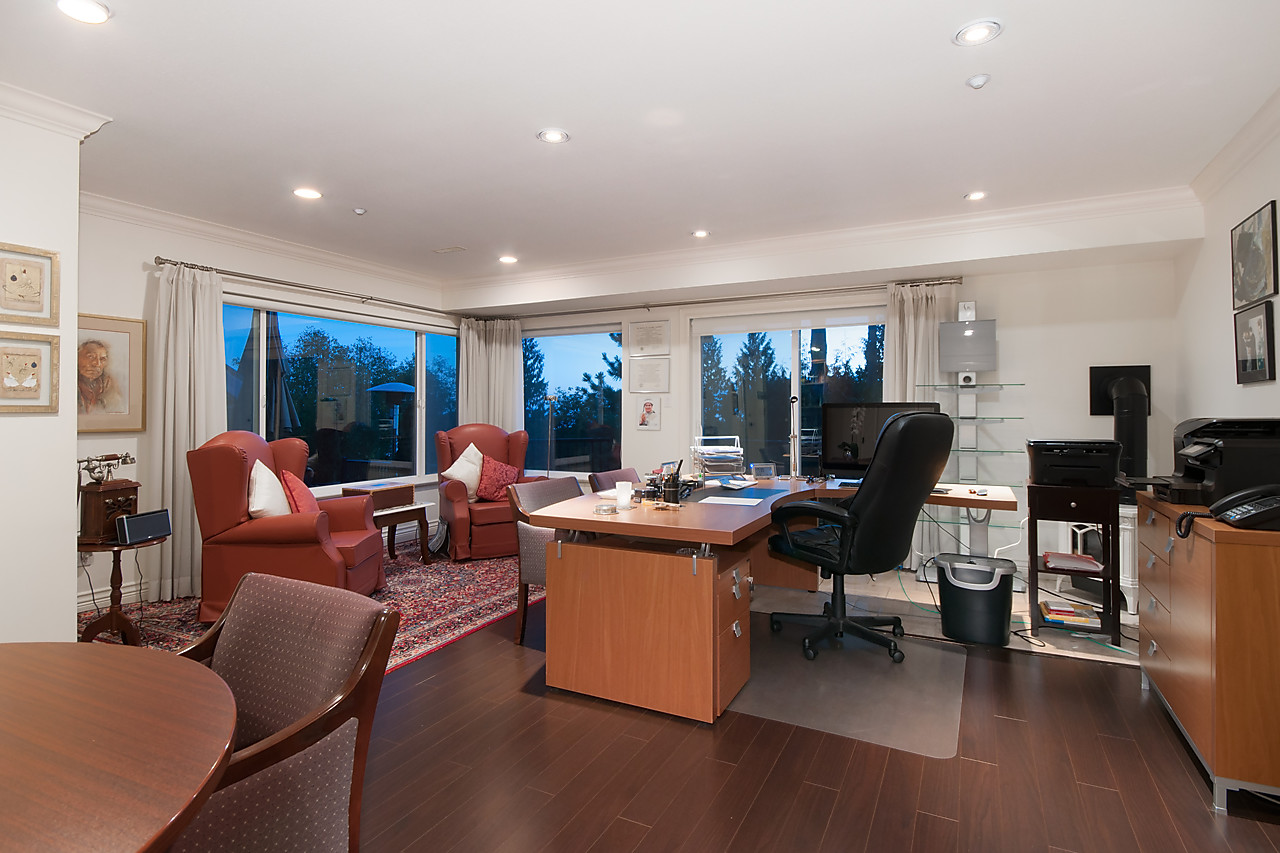 West Vancouver Waterfront Homes