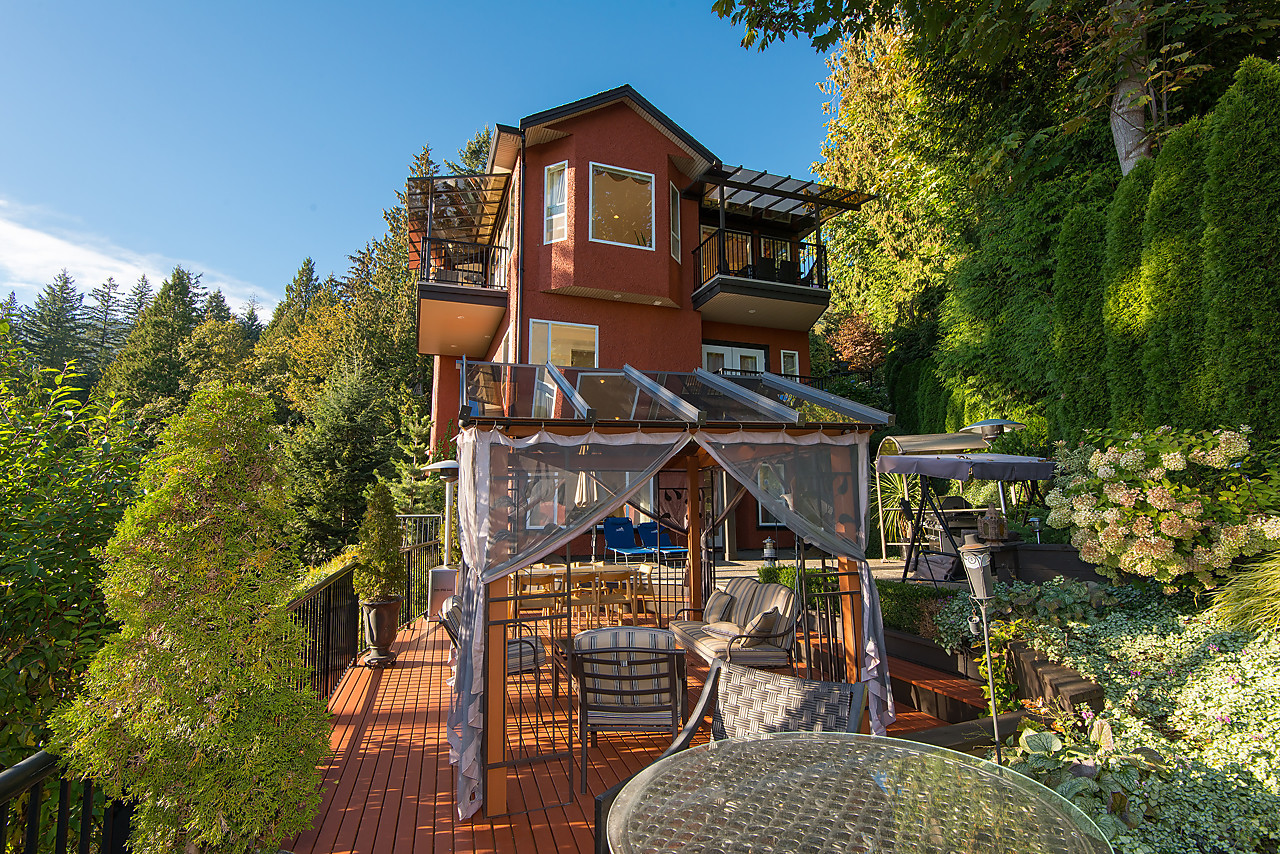 West Vancouver Water Front Homes