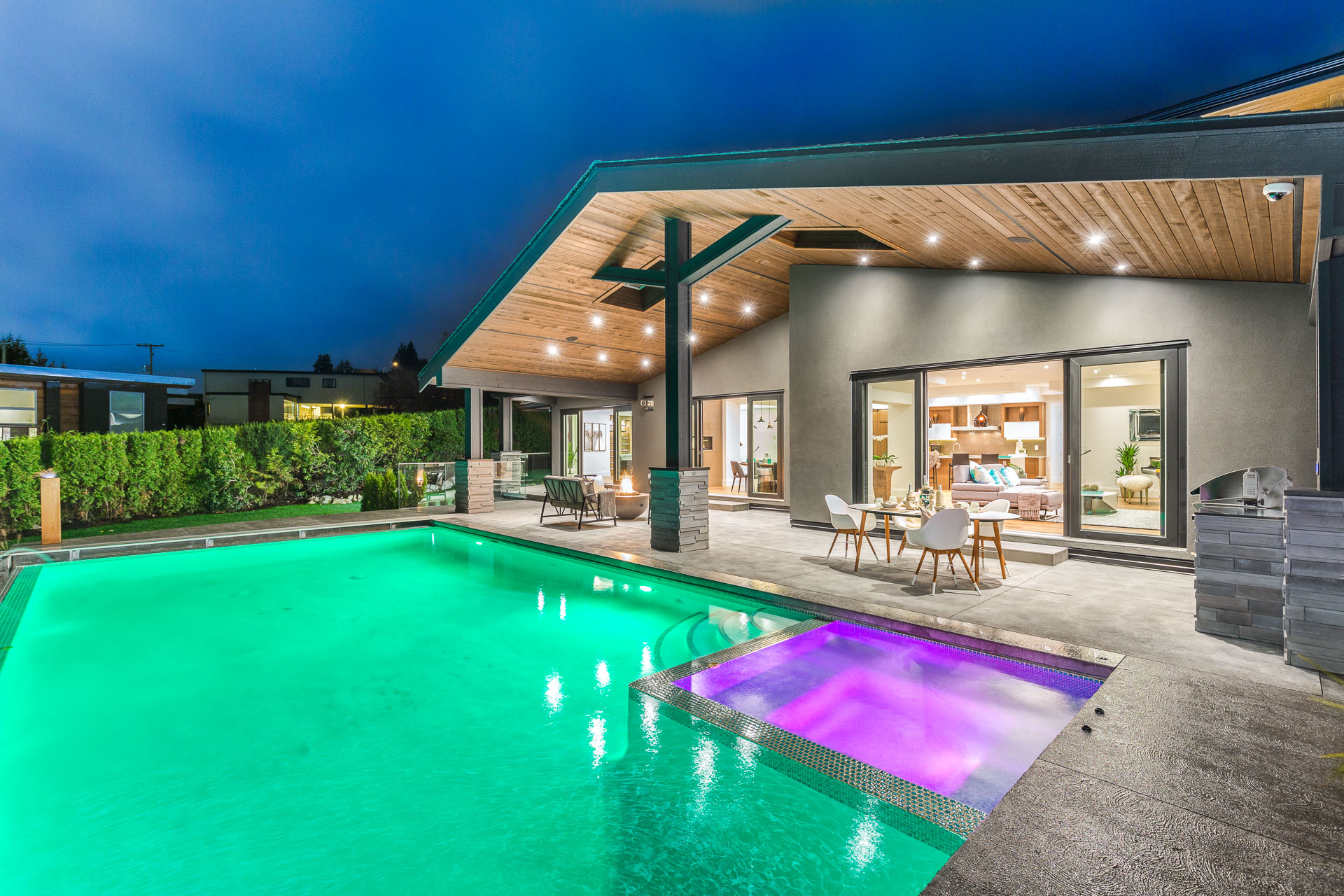 West Vancouver Water Front Homes