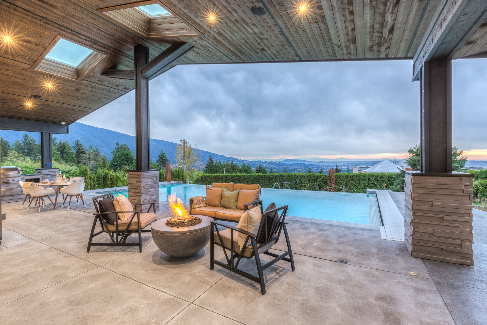 West Vancouver Waterfront Homes