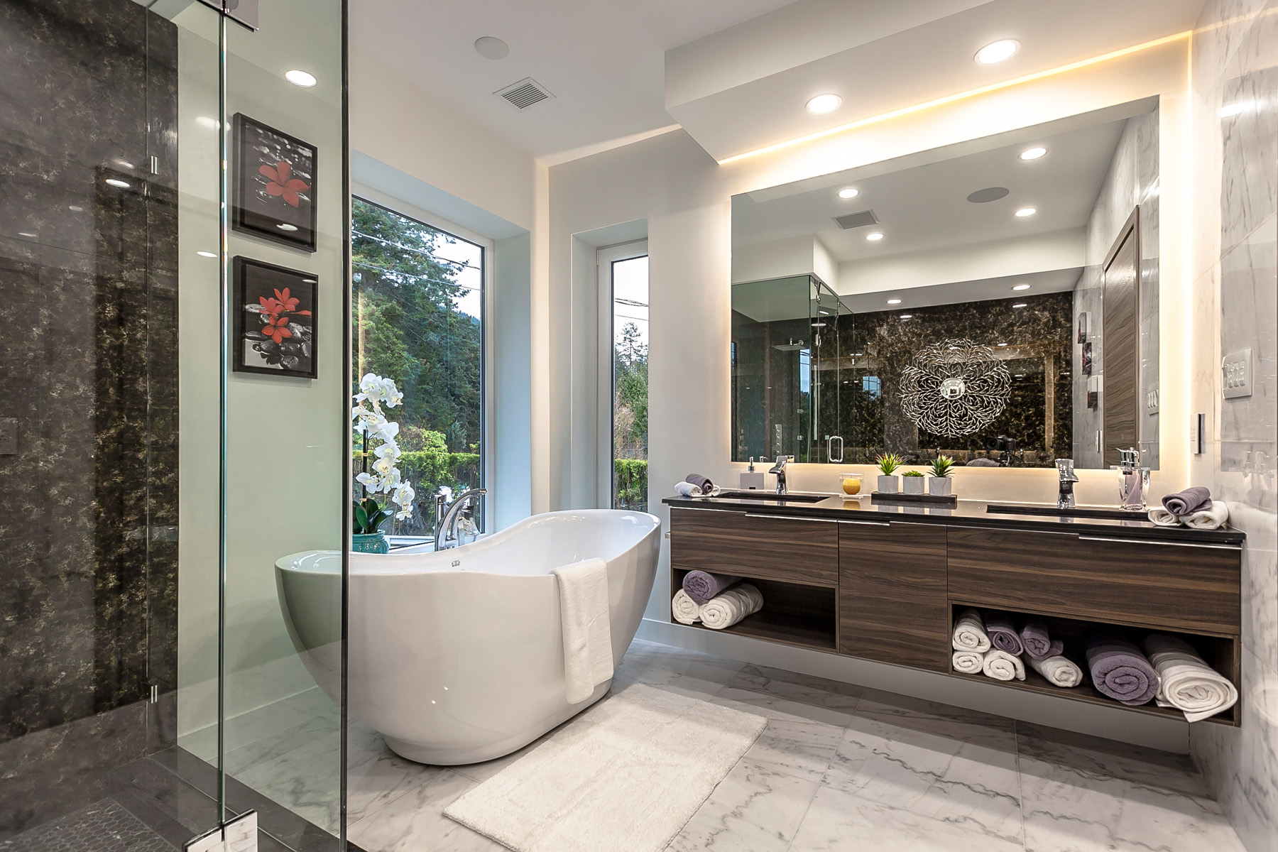 West Vancouver Luxury Homes