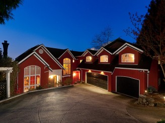 West Vancouver Waterfront Homes