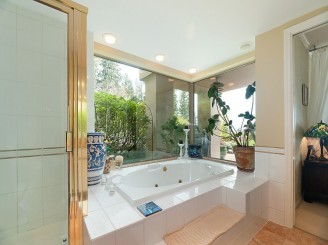 West Vancouver Homes