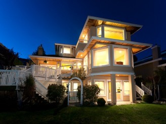 West Vancouver Real Estate