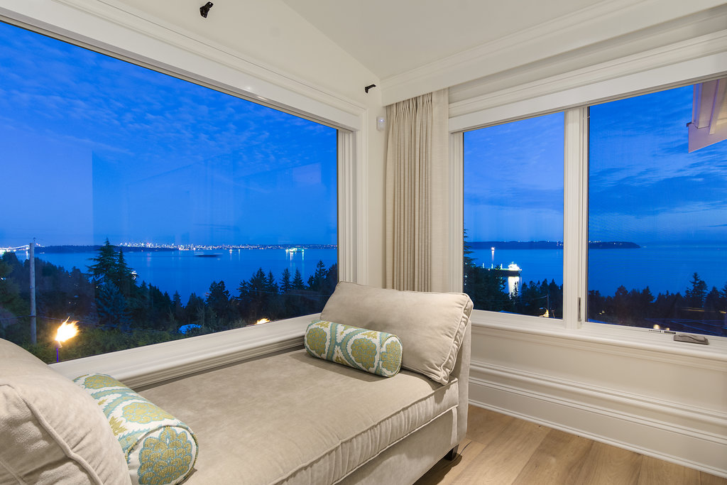 West Vancouver Waterfront Homes