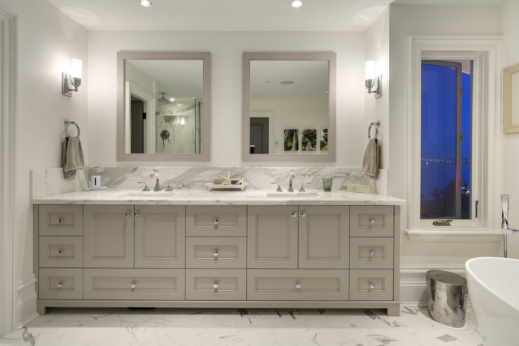 West Vancouver Water Front Homes