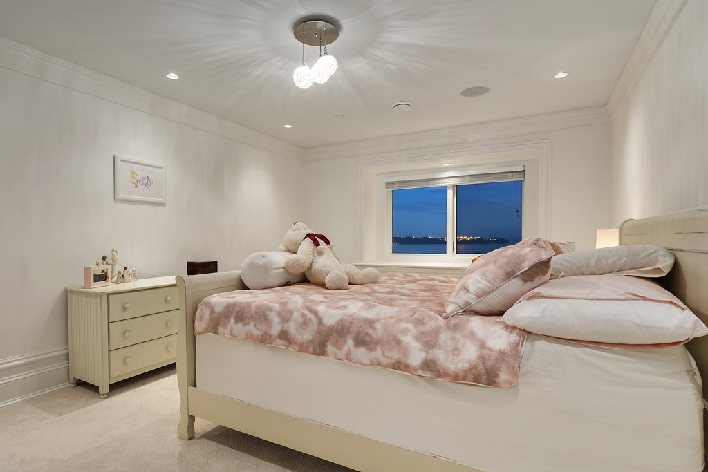 West Vancouver Waterfront Homes