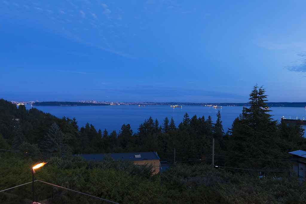 West Vancouver Waterfront Homes