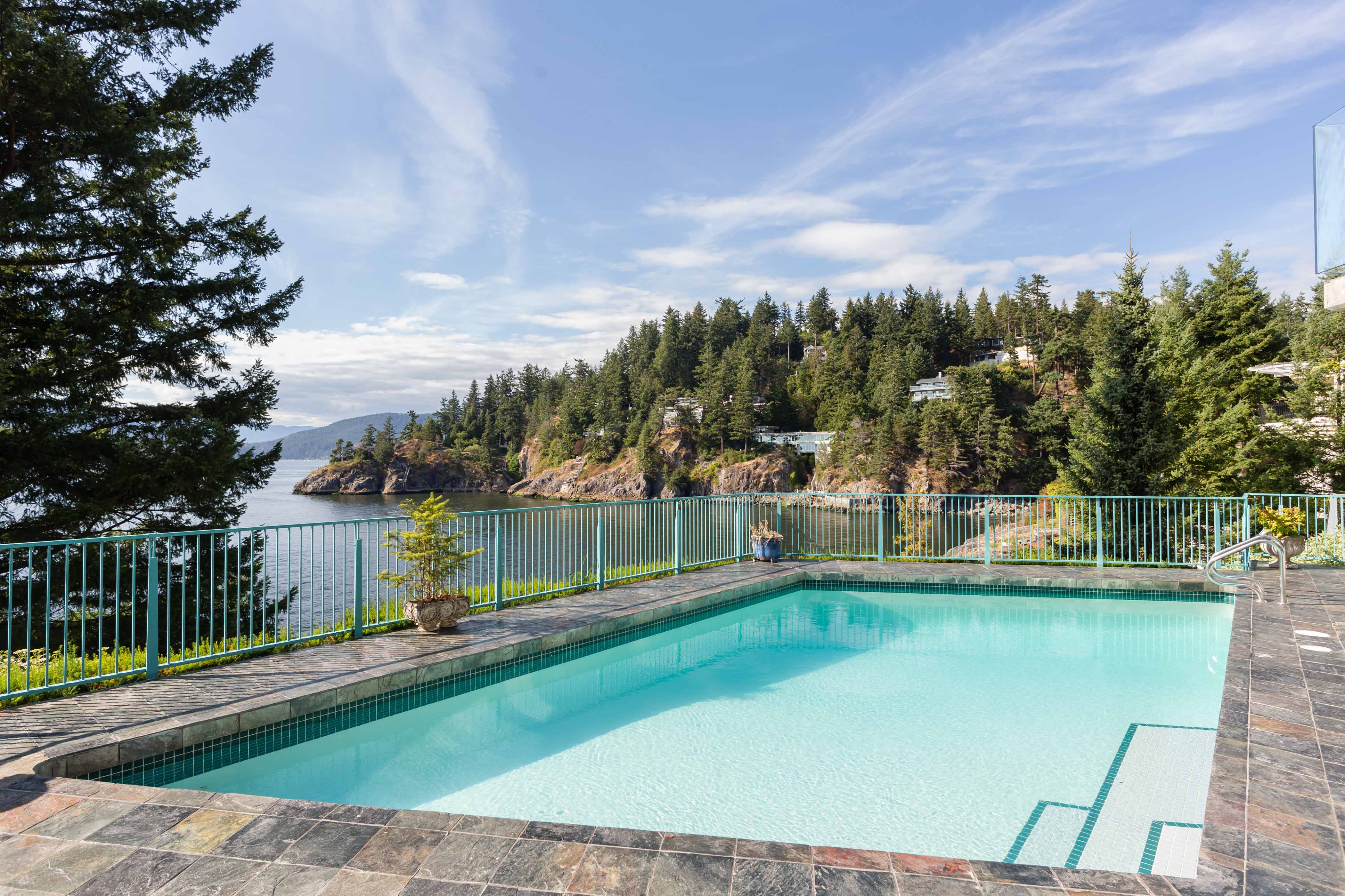 West Vancouver Luxury Homes