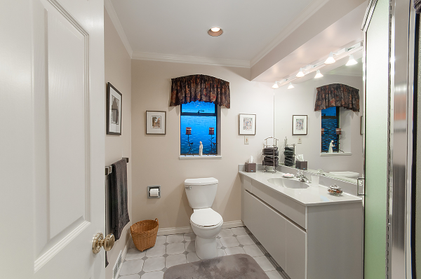 West Vancouver Waterfront Homes