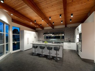 West Vancouver Water Front Homes