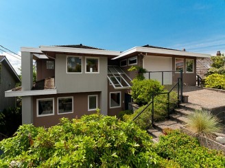 West Vancouver Water Front Homes