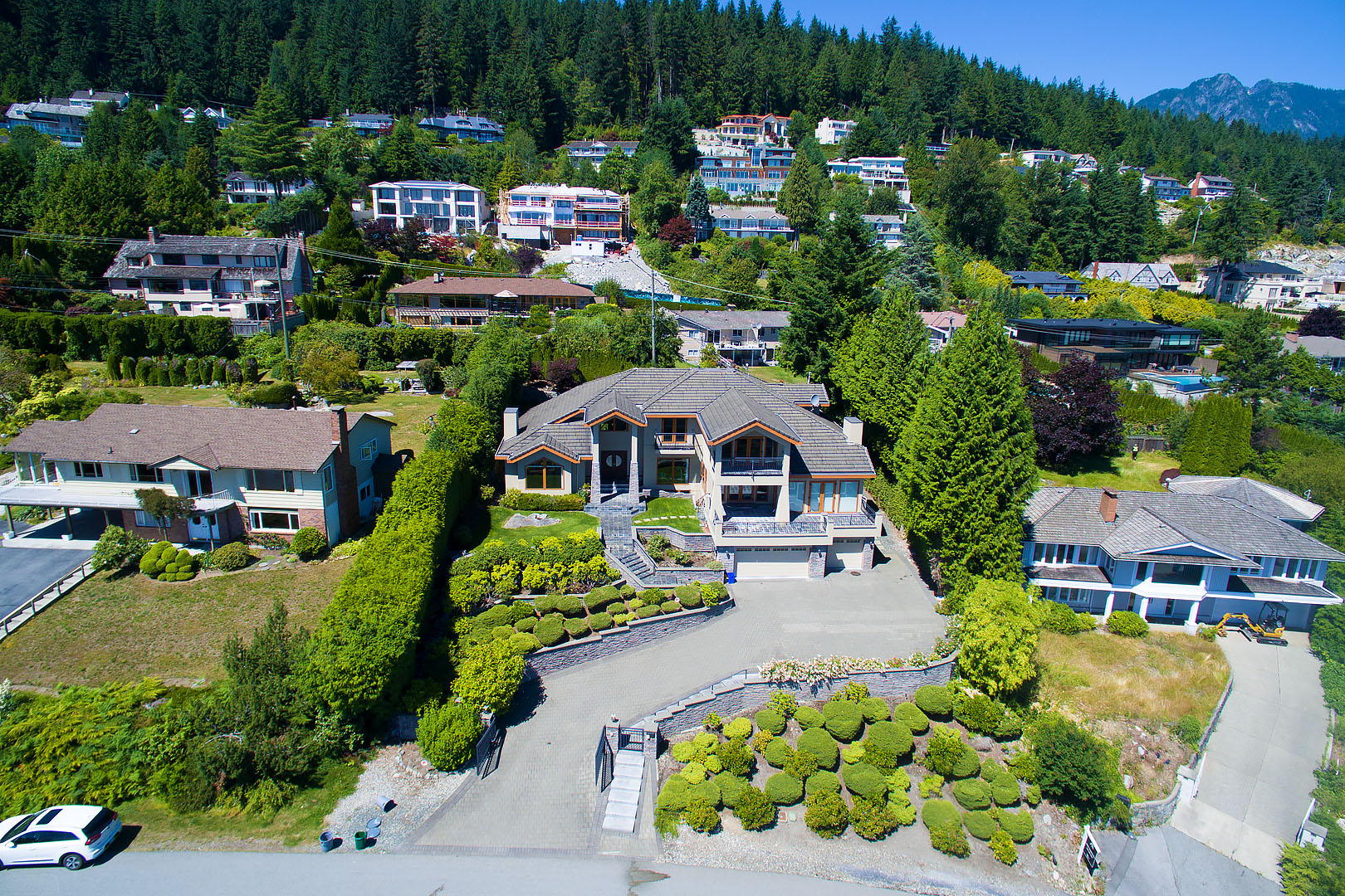 West Vancouver Homes for Sale 1105 Gilston Road, British Properties