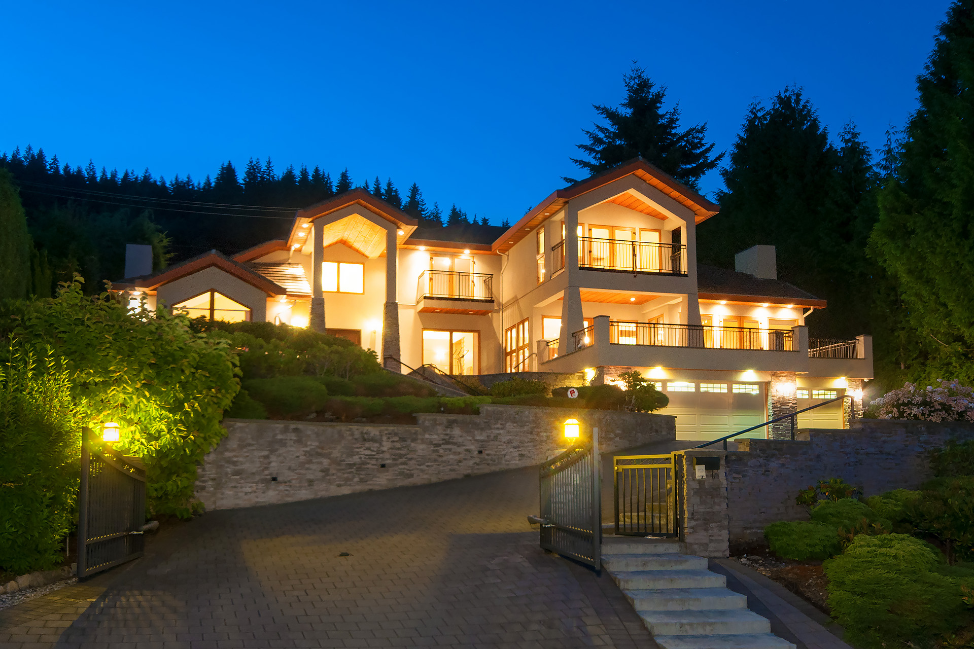 West Vancouver Water Front Homes