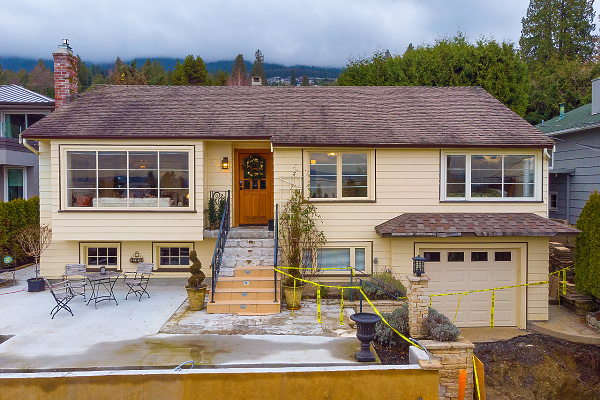 West Vancouver Homes