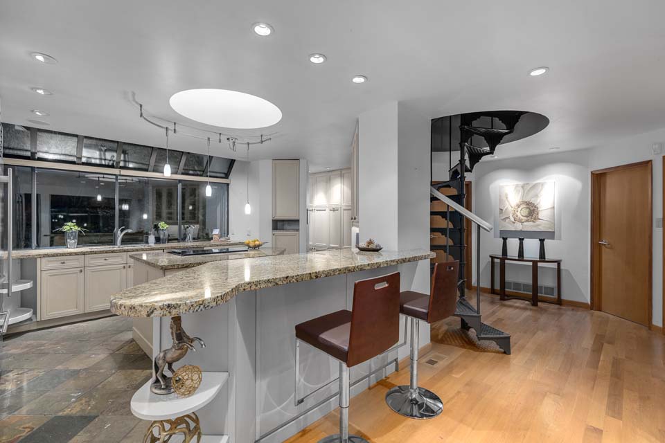 West Vancouver Luxury Homes