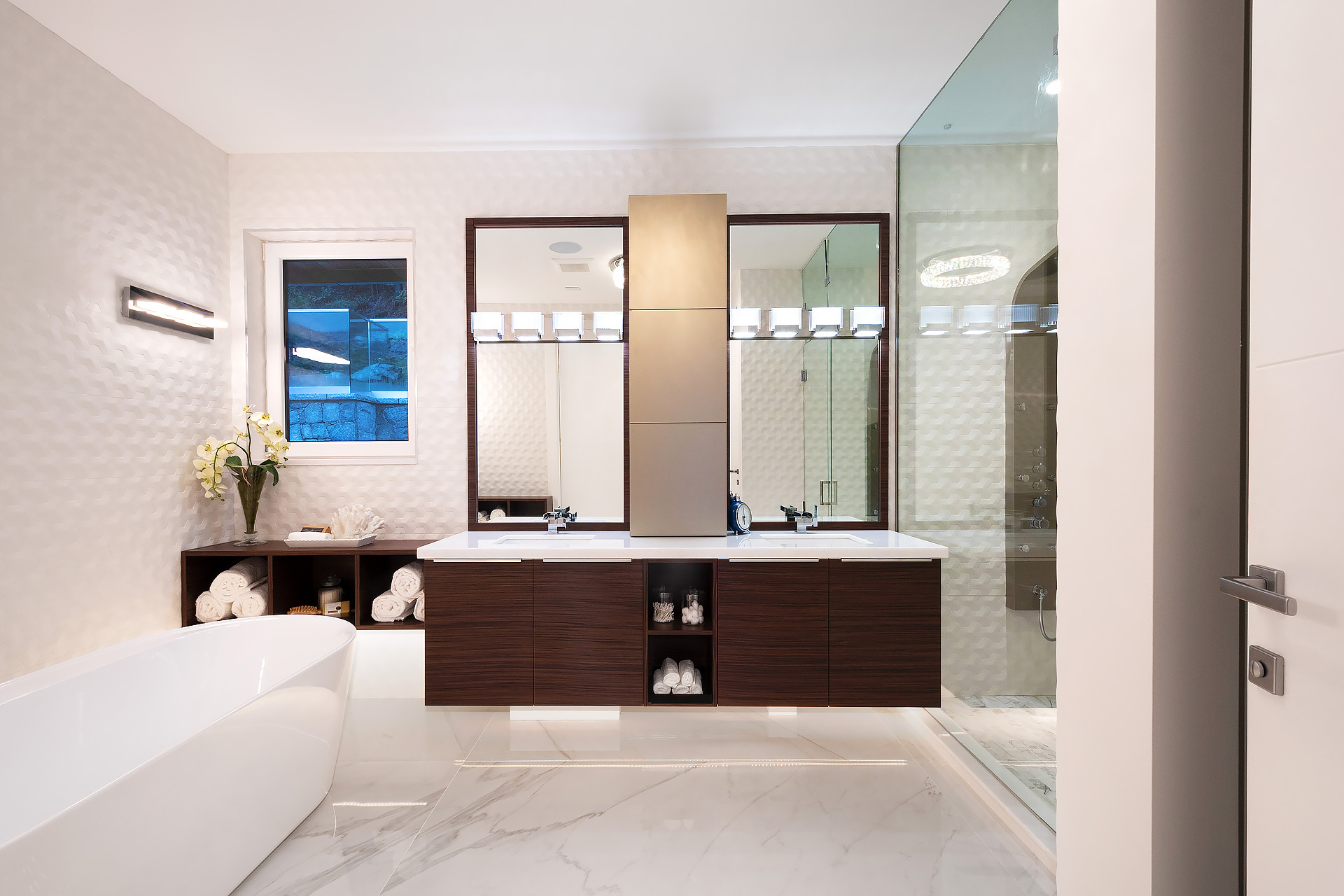 West Vancouver Luxury Homes