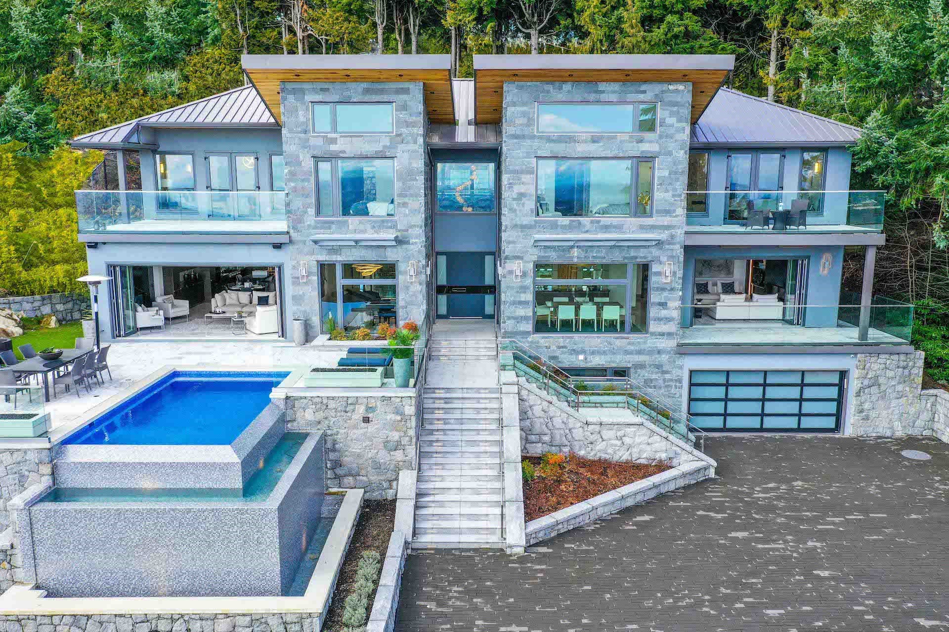 West Vancouver Homes