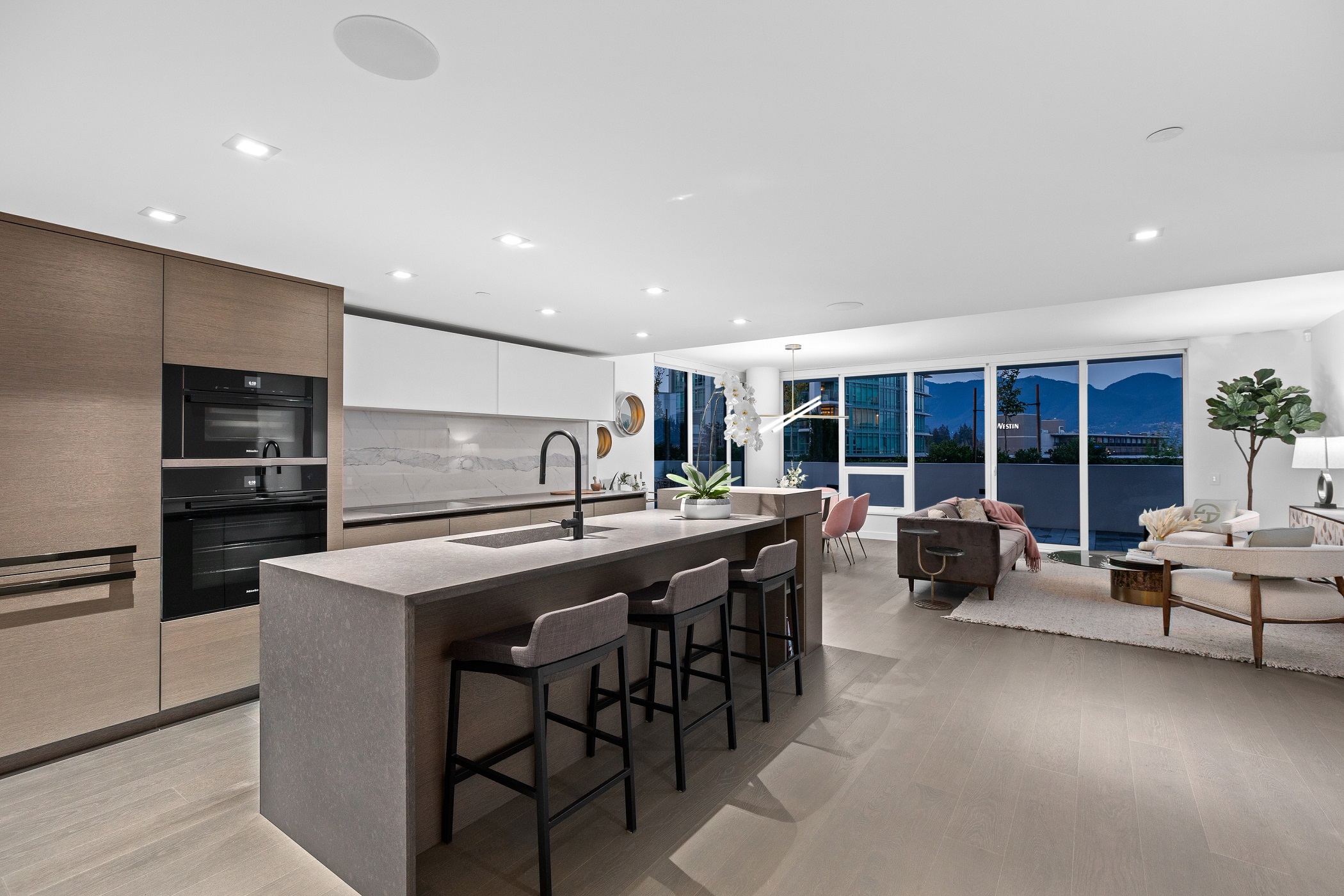 West Vancouver Luxury Homes