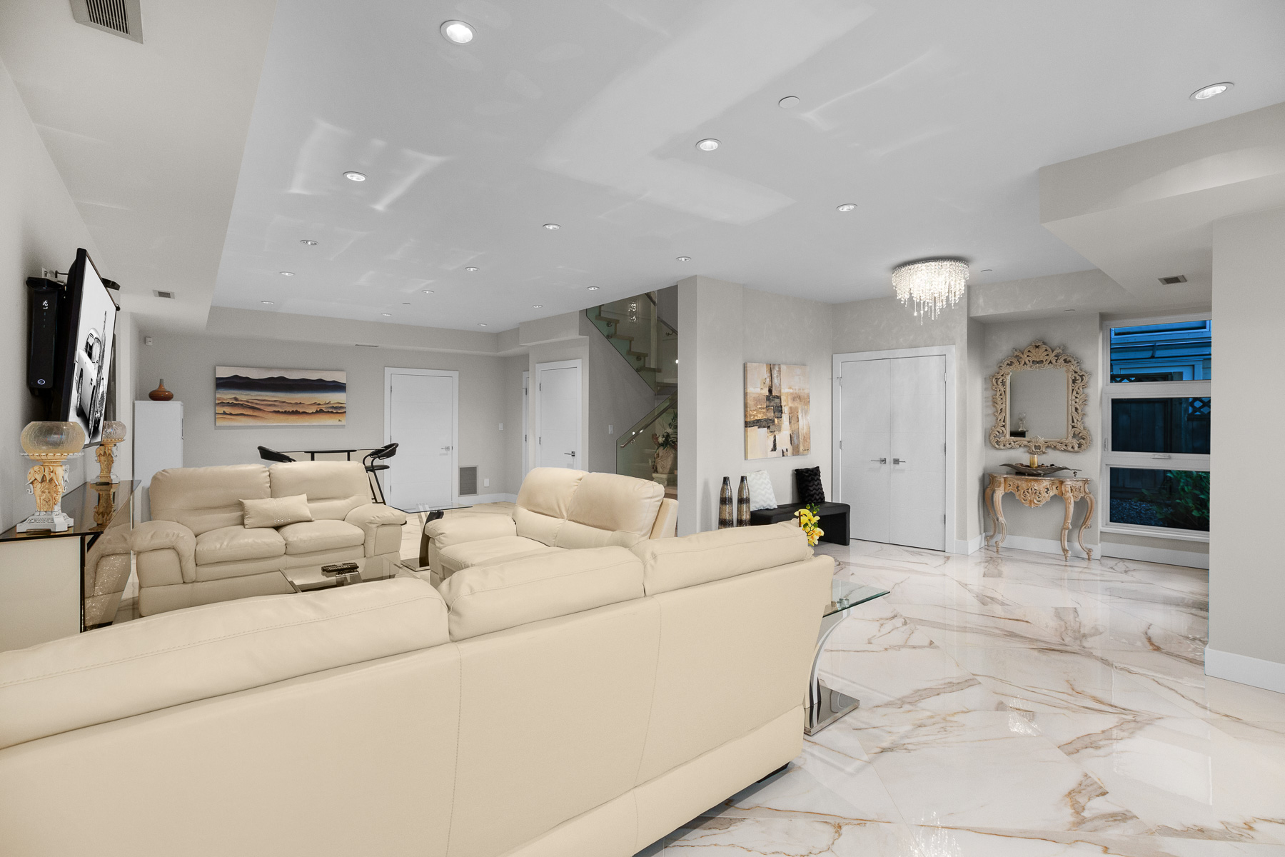West Vancouver Homes