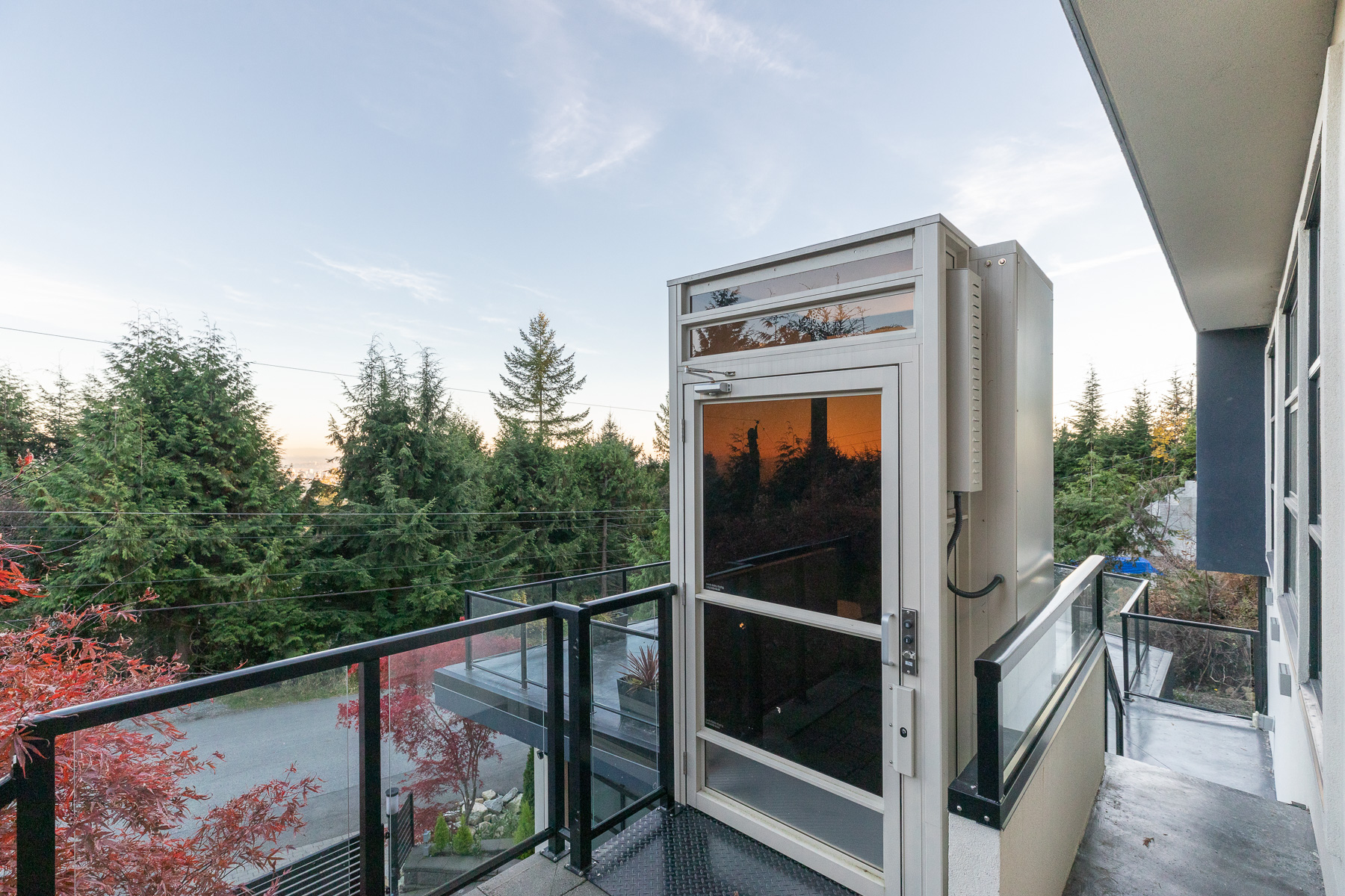 West Vancouver Waterfront Homes