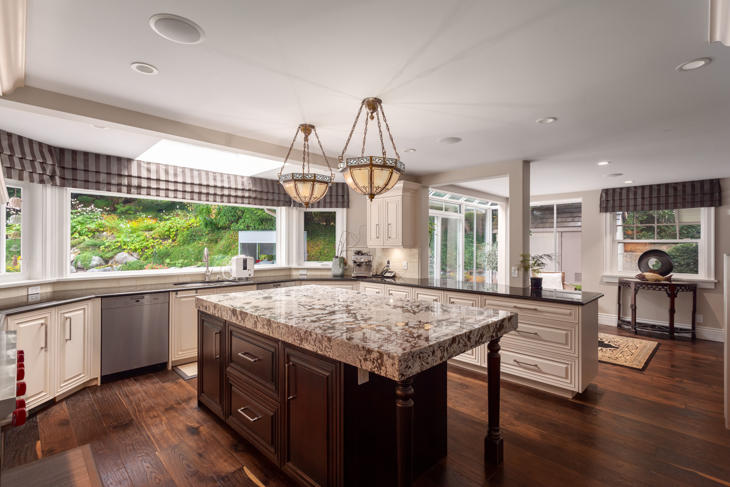 West Vancouver Homes for Sale