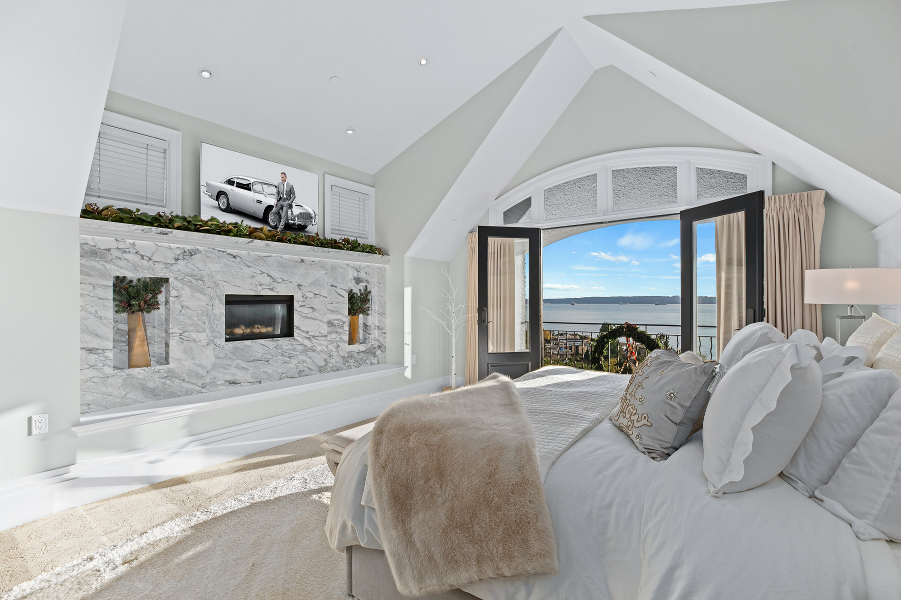 West Vancouver Waterfront Homes