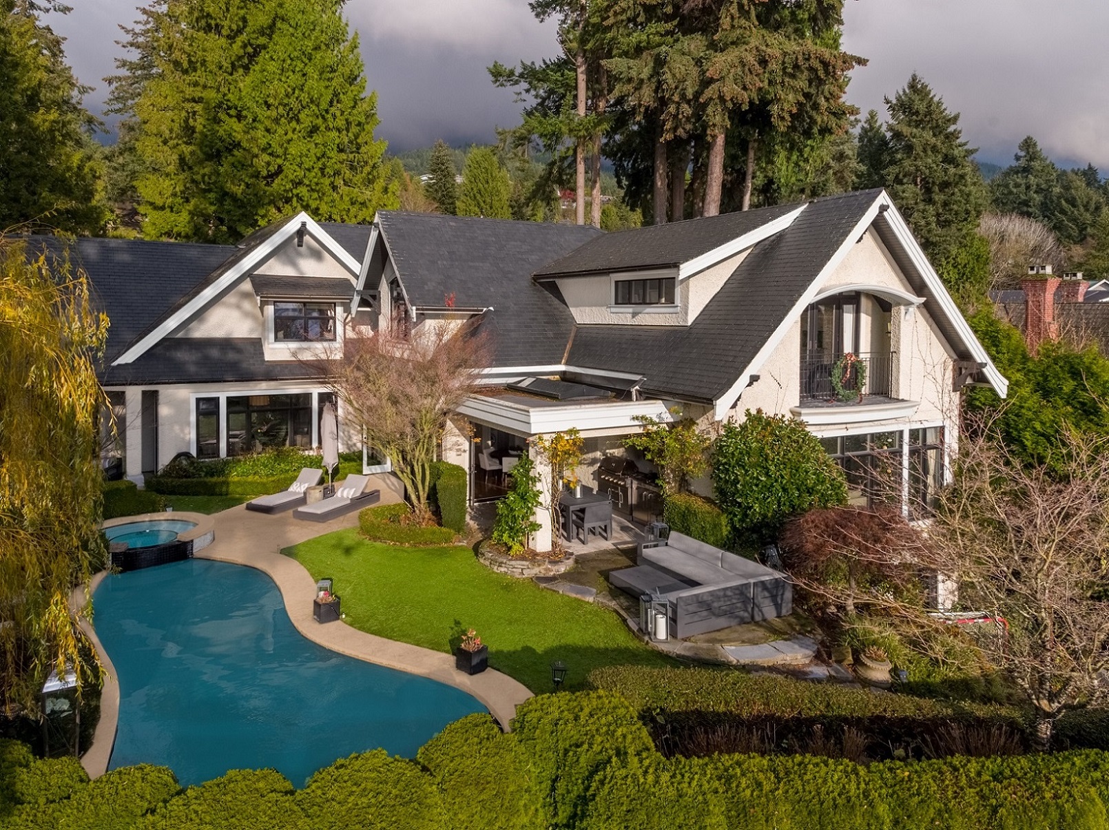 West Vancouver Homes for Sale 4450 Stone Crescent, Cypress, West