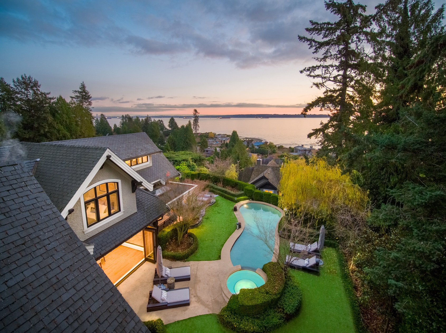 West Vancouver Homes for Sale 4450 Stone Crescent, Cypress, West