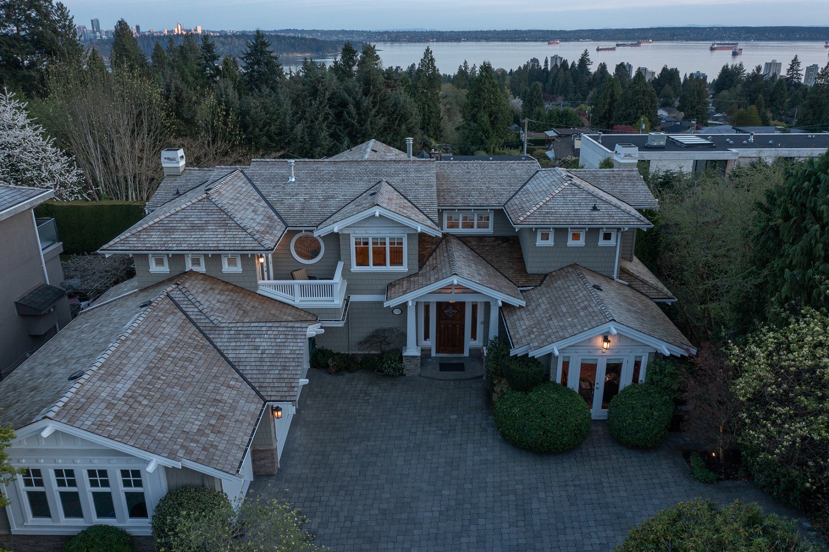 West Vancouver Water Front Homes